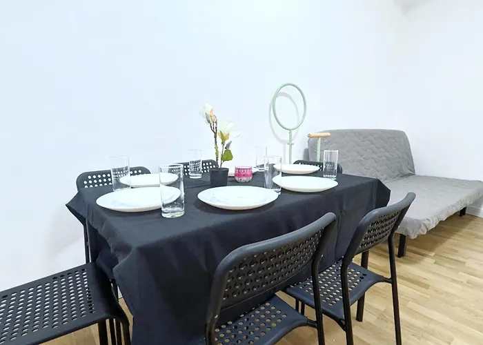 Spacious Apartment In A Lively Area